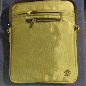 Vangoddy Laptop/Tablet bag.